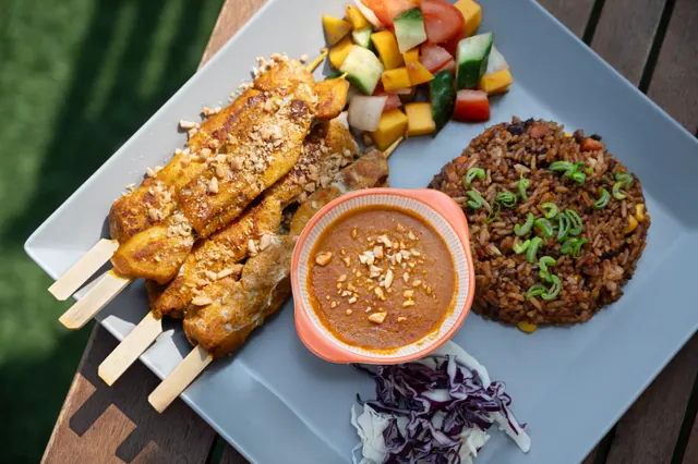 Satay csirkenyárs